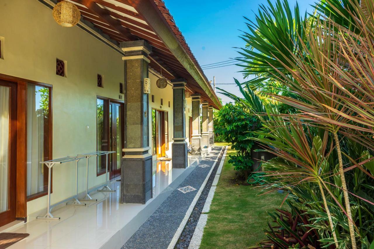 Lilis Cempaka Mas Guesthouse Чангу Экстерьер фото